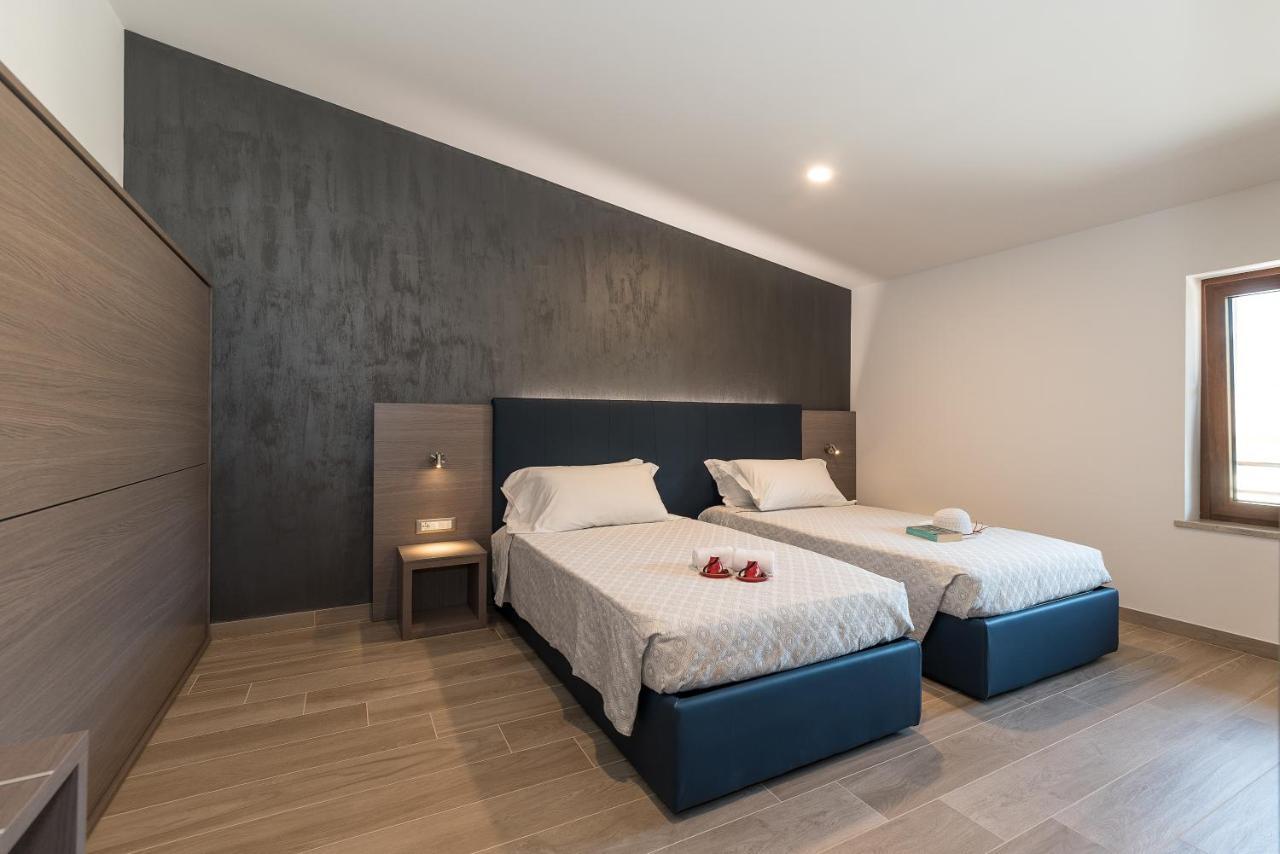 Hotel Da Si-Si Gemona del Friuli Eksteriør billede