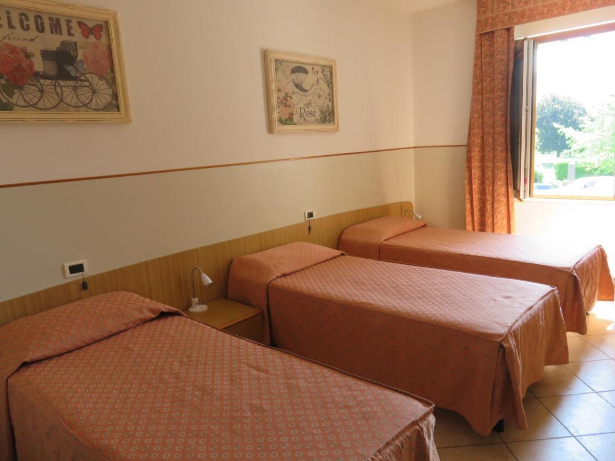 Hotel Da Si-Si Gemona del Friuli Eksteriør billede