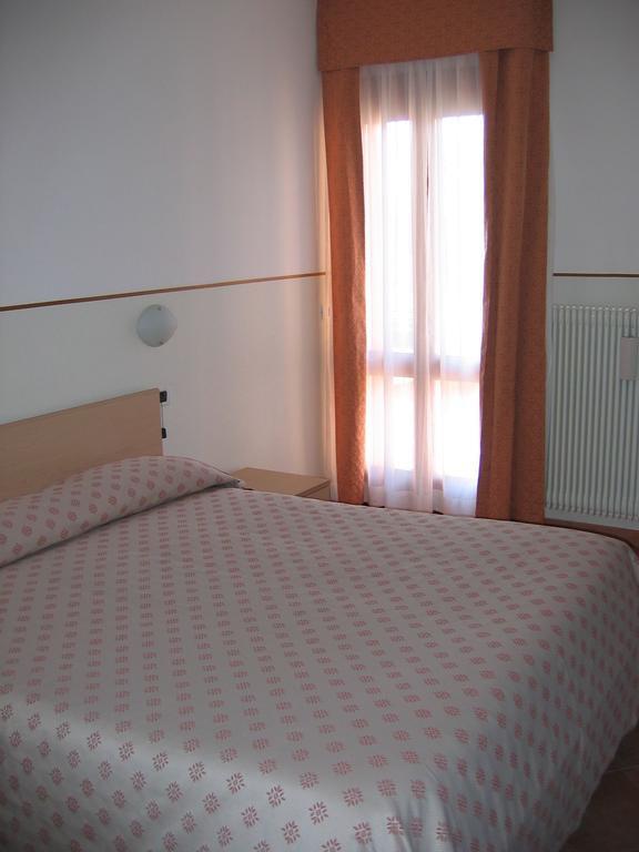 Hotel Da Si-Si Gemona del Friuli Værelse billede